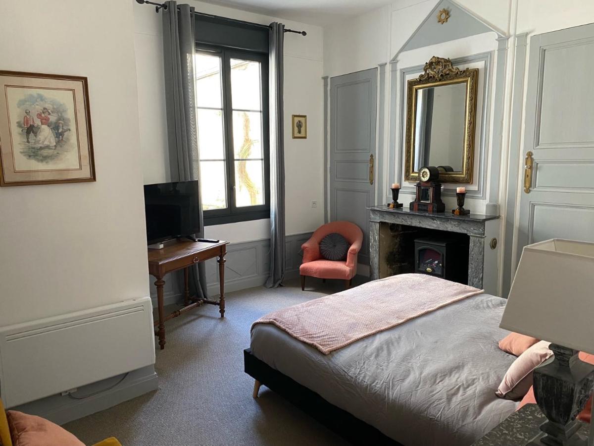 Bed and Breakfast Le Castel De Bréhémont Exteriér fotografie