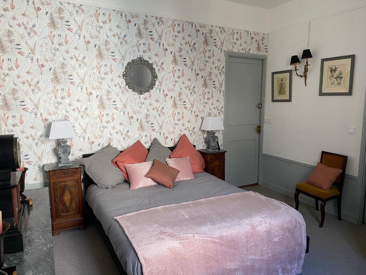 Bed and Breakfast Le Castel De Bréhémont Exteriér fotografie